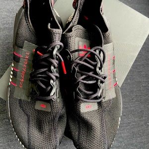 NMD R1.V2. In great condition! Very Comfortable!